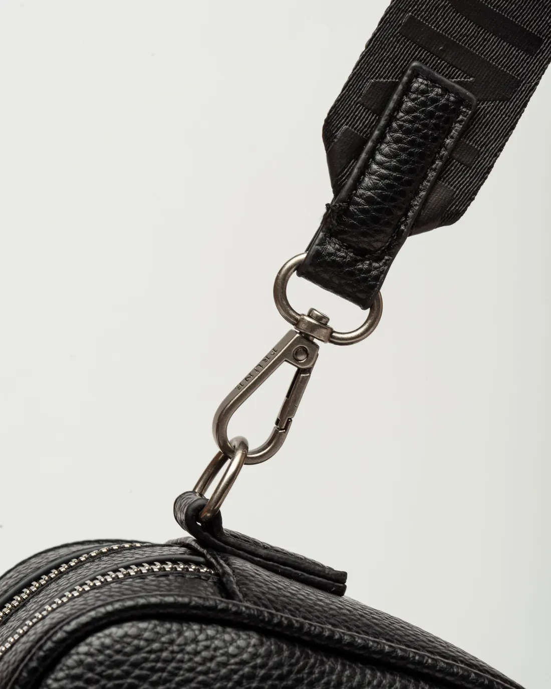 Bandolera Adisa en efecto cuero graneado - Imagen 3