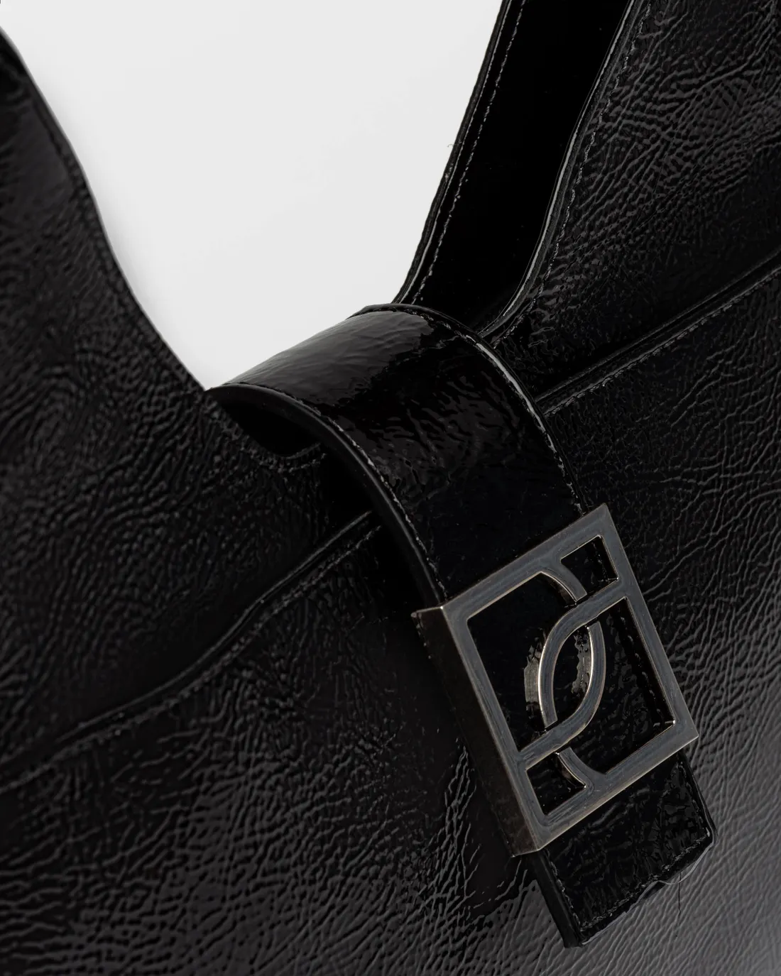 Bolso Signature en cuero charol - Imagen 4